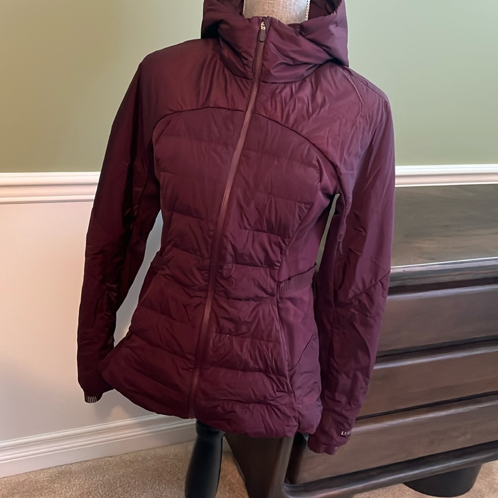 lululemon athletica Women's Puffer Jacket - Dark Purple